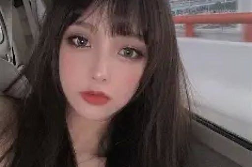 “耍大牌”被富婆贴脸开大口碑下滑是真性情还是低情商？