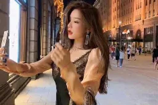 香港顶流女星再度塌房曝不雅视频传闻引发热议网友炸锅。